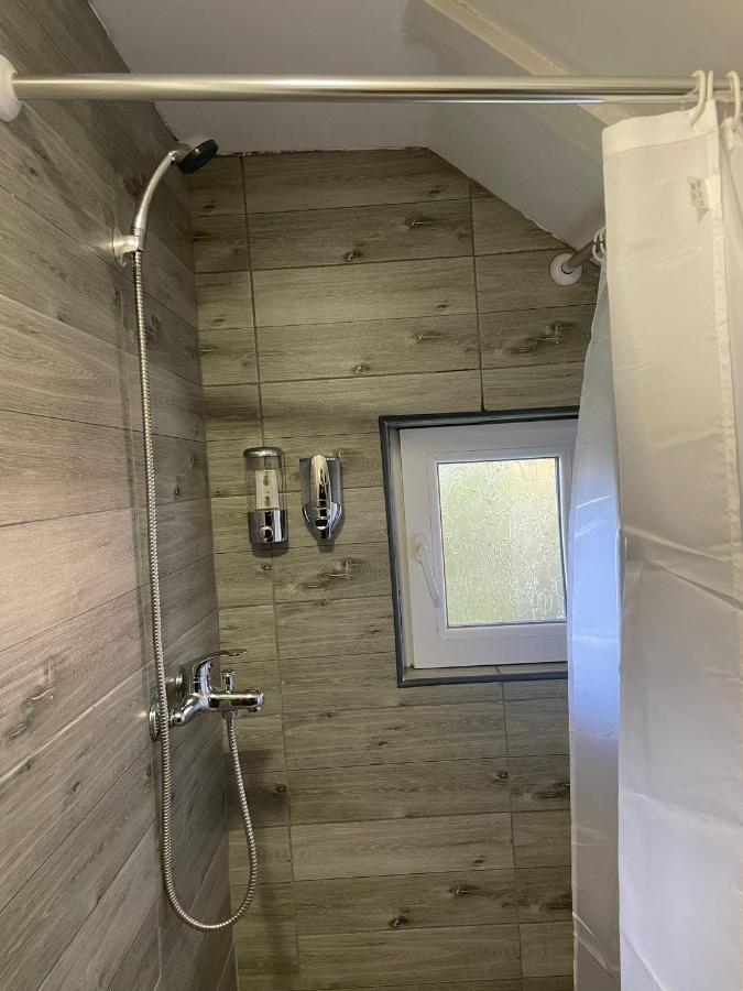 Apartmani Marija Zemun Zemun Polje ภายนอก รูปภาพ