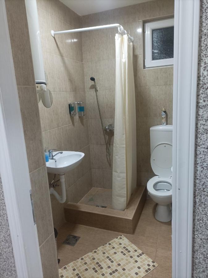 Apartmani Marija Zemun Zemun Polje ภายนอก รูปภาพ