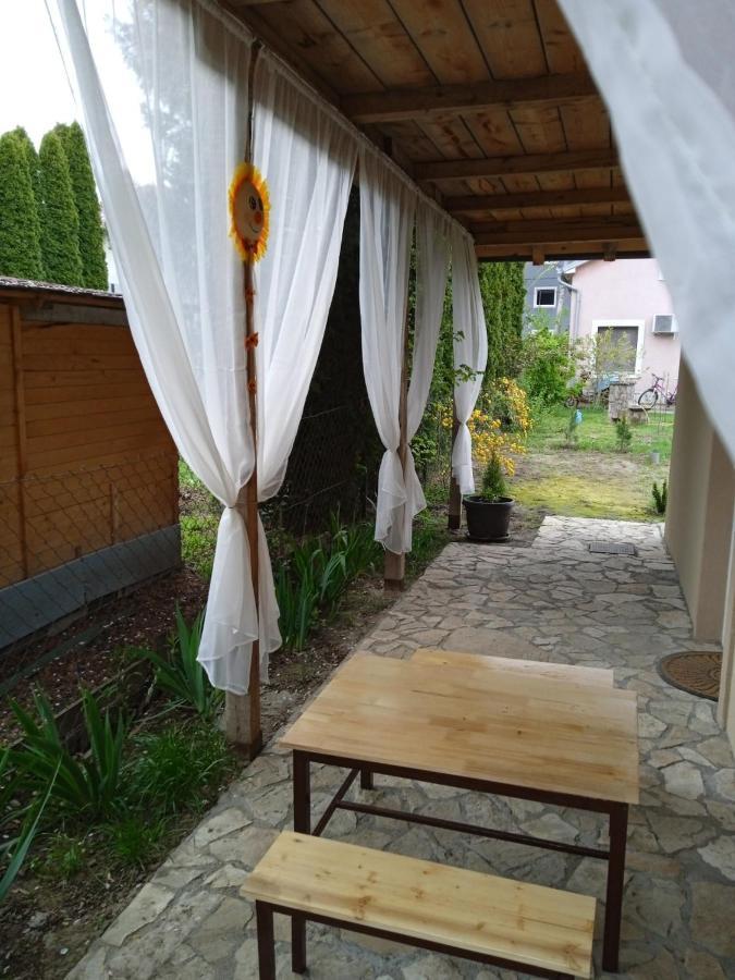 Apartmani Marija Zemun Zemun Polje ภายนอก รูปภาพ